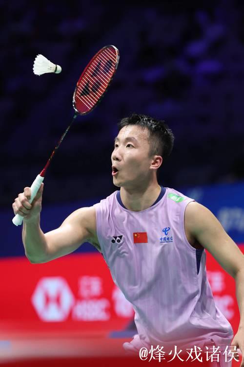 羽毛球世锦赛男单：中国选手陆光祖惊险过关挺进次轮