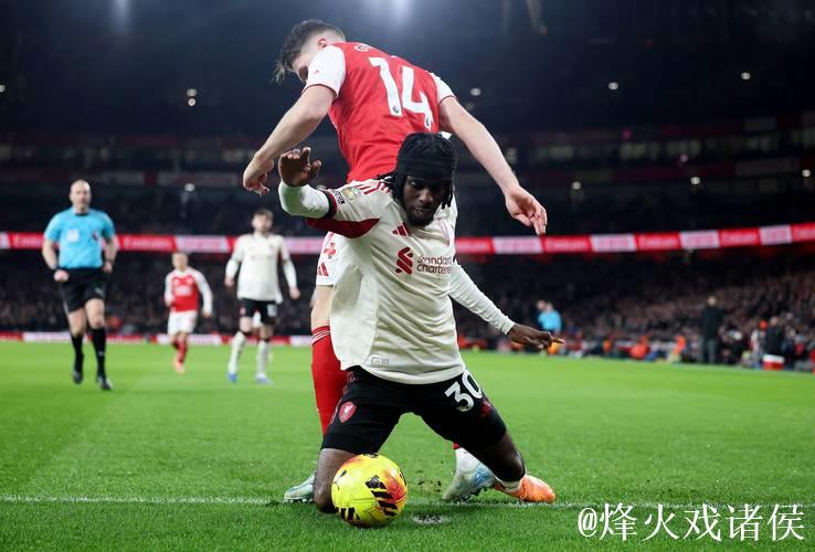 英超-阿森纳主场战平利物浦 双方均未把握住进球良机 英超-阿森纳主场战平利物浦 双方均未把握住进球良机